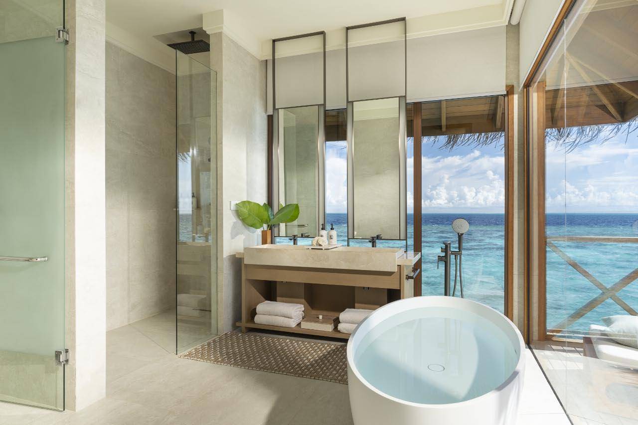 Two Bedroom Ocean Pavilion with Pool, Badezimmer, Huvafen Fushi Maldives